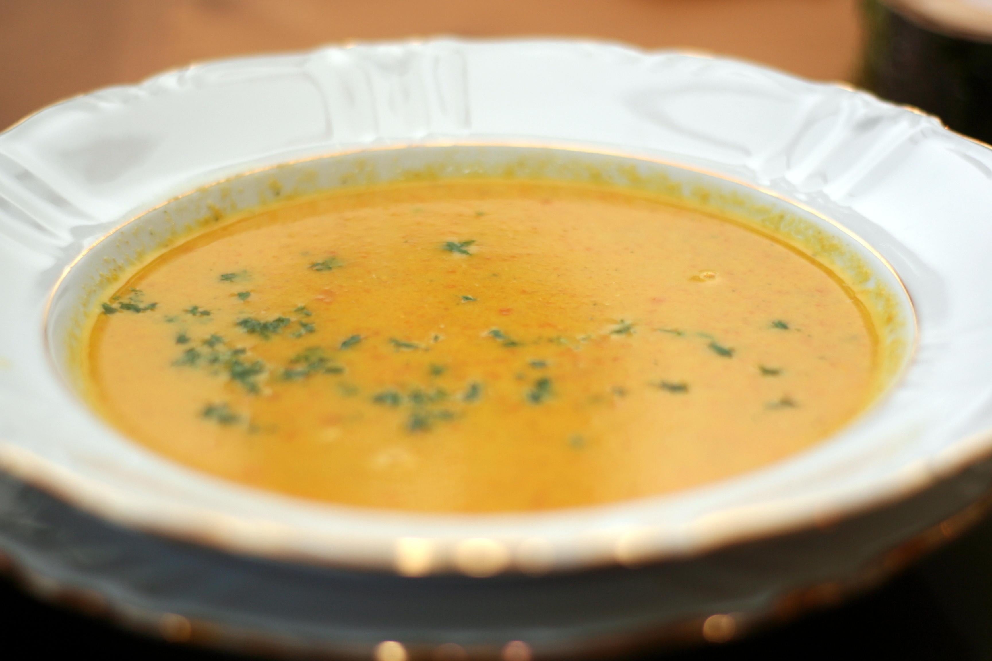 Hildegard-Suppe in der Klostermedizin